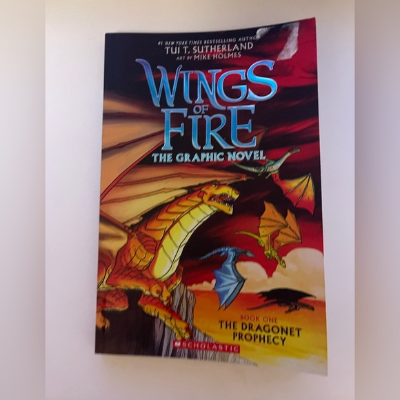 Free/w/purchase Wings‎ of fire graphic novel! - Picture 3 of 4